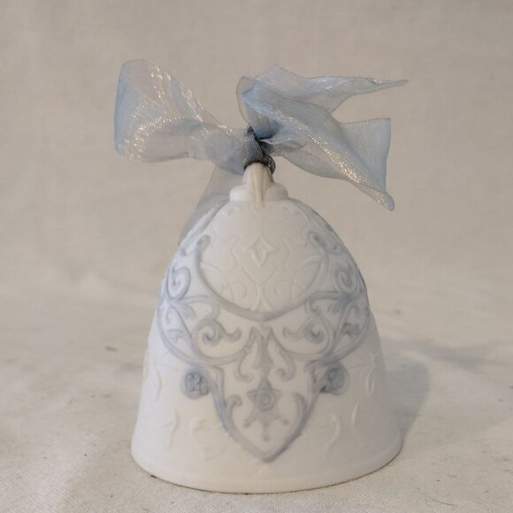 LLADRO 2005 Christmas Bell w/Original Box. - Picture 5 of 10